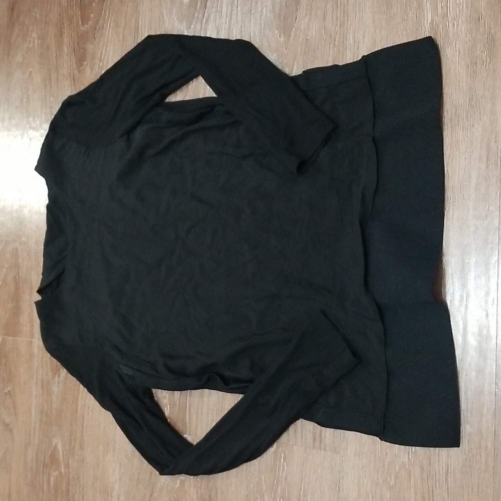 (M) RUDSAK Top Minimalist Modest Casual Contemporary Neutral Long Sleeve